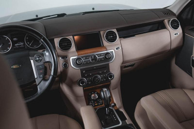 Land Rover Discovery 3.0 TD AT (245 л. с.)