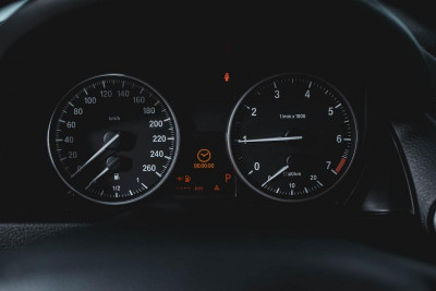 BMW X1 18i 2.0 AT (150 л.с.)