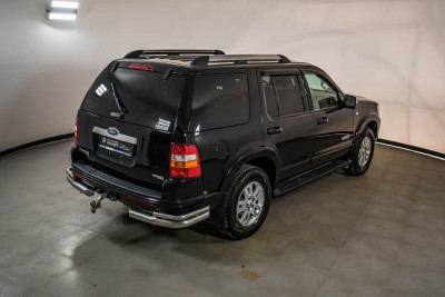 Ford Explorer 4.0 AT (212 л.с.) 4WD