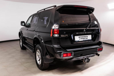 Mitsubishi Pajero Sport 2.5 TD MT (99 л. с.)