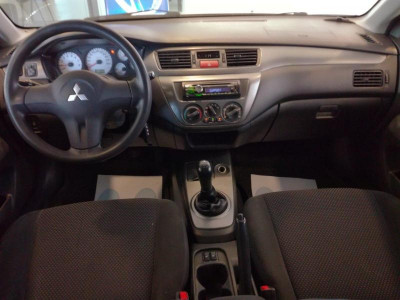 Mitsubishi Lancer 1.6 MT (98 л.с.)