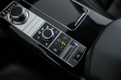 Land Rover Range Rover 4.4 SDV8 AT AWD (339 л. с.) Vogue