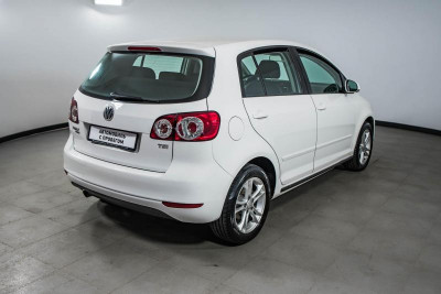 Volkswagen Golf 1.2 TSI MT (105 л. с.)