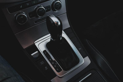 Volkswagen Passat CC 1.8 TSI DSG (152 л. с.)