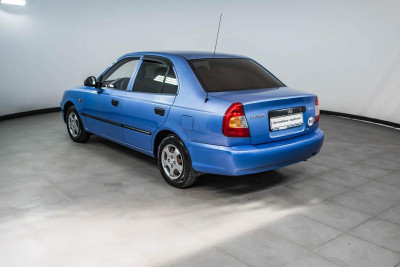 Hyundai Accent 1.5 MT (102 л. с.)