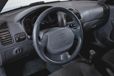Hyundai Accent 1.5 MT (102 л. с.)