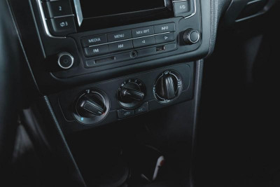 Volkswagen Polo 1.6 MT (105 л. с.)