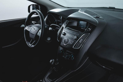Ford Focus Универсал 1.6 Ti-VCT MT (125 л. с.)
