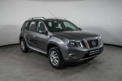Nissan Terrano 1.6 MT (114 л. с.) Comfort