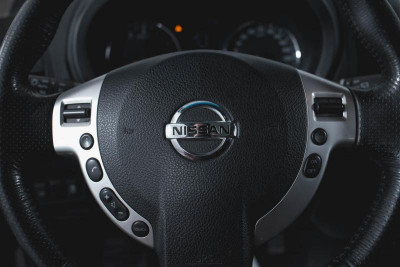 Nissan X-Trail 2.0 CVT AWD (141 л. с.)