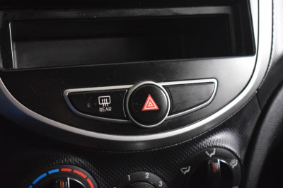 Hyundai Solaris 1.4 MT (107 л. с.)