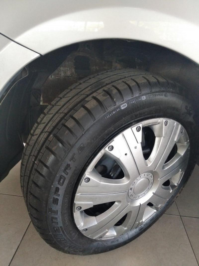 Hyundai Solaris 1.6 MT (123 л. с.) Elegance PRES+SAF+LIGH