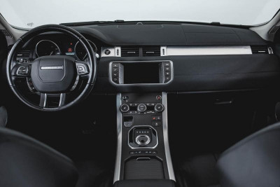 Land Rover Range Rover Evoque 2.0 TD4 AT AWD (150 л. с.) SE