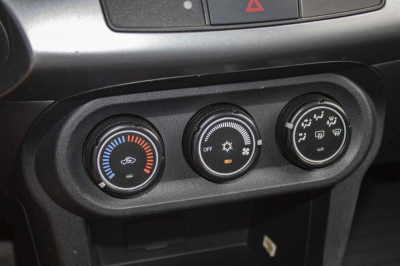 Mitsubishi Lancer 1.5 MT (109 л. с.)