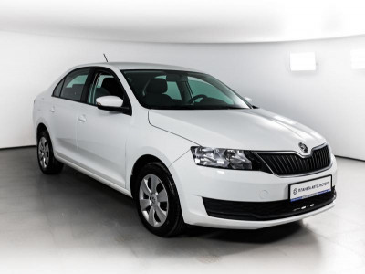 ŠKODA RAPID 1.6 AT (110 л. с.)