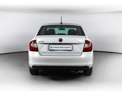 ŠKODA RAPID 1.6 AT (110 л. с.)