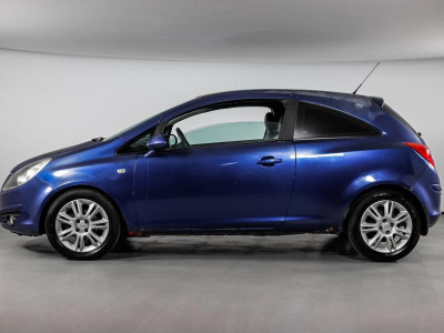 Opel Corsa 1.4 MT (90 л. с.)