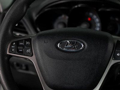 LADA Vesta 1.6 MT (106 л. с.)