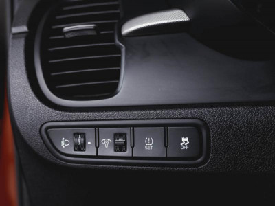 Kia Rio 1.6 MT (123 л. с.)