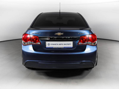Chevrolet Cruze 1.6 MT (109 л. с.)
