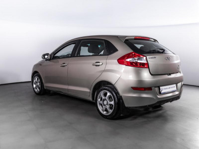 Chery Very 1.5 MT (109 л. с.)