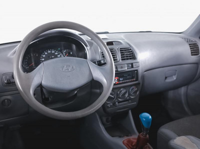 Hyundai Accent 1.5 MT (102 л. с.)