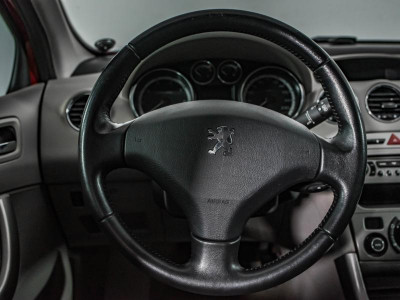 Peugeot 308 1.6 VTi AT (120 л. с.)