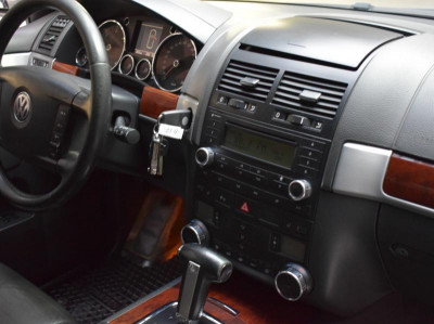 Volkswagen Touareg 2.5 TDI Tiptronic (174 л. с.)