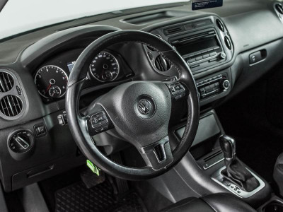 Volkswagen Tiguan 2.0d AT (140 л.с.) 4WD