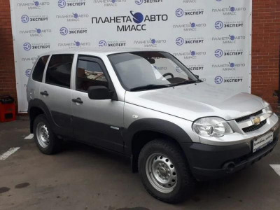 Chevrolet niva Niva 1.7 MT (79,6 л. с.)