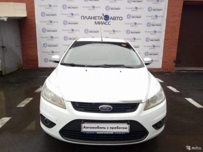 Ford Focus 1.6 MT (101 л. с.)