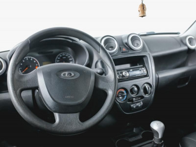 LADA Granta лифтбек 1.6 8кл MT (87 л. с.)