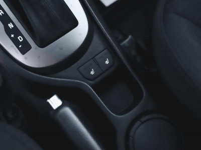 Kia Rio 1.6 AT (123 л. с.)