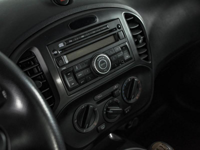 Nissan Juke 1.6 MT (94 л. с.)