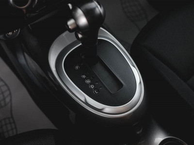 Nissan Juke 1.6 CVT (117 л. с.)
