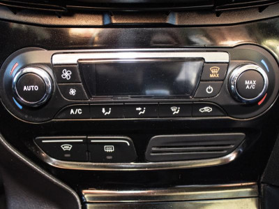 Ford Focus 1.6 PowerShift (105 л. с.)