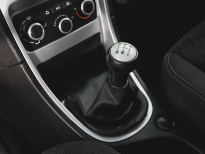 Peugeot 307 1.6 MT (110 л. с.)