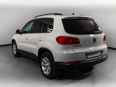 Volkswagen Tiguan 2.0 TDI 4Motion AT (140 л. с.)