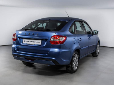 LADA Новая Granta хетчбэк 1.6 MT 16кл (106 л. с.)