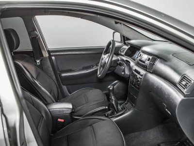 Toyota Corolla 1.6 MT (110 л.с.)