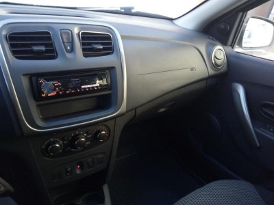 Renault Sandero 1.6 MT (113 л. с.)