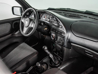 Chevrolet niva Niva 1.7 MT (79,6 л. с.)
