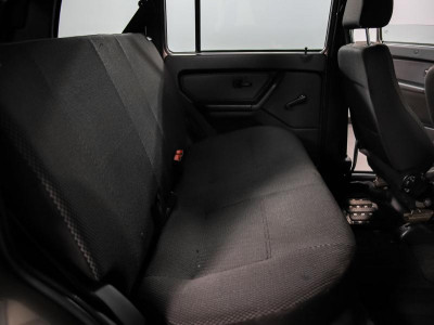 LADA 4x4 Urban 5 дв. 1.7 MT 8 кл. (83 л. с.)