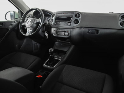 Volkswagen Tiguan 1.4 TSI BlueMotion MT (122 л. с.)