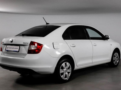 ŠKODA RAPID 1.6 AT (110 л. с.)