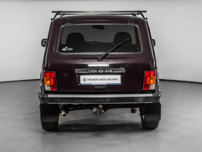 LADA 4x4 3 дв. 1.7 MT 8 кл. (Евро-4) (83 л. с.)