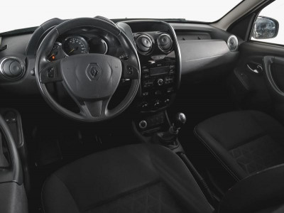 Renault Duster 2.0 MT 4x4 (143 л. с.)
