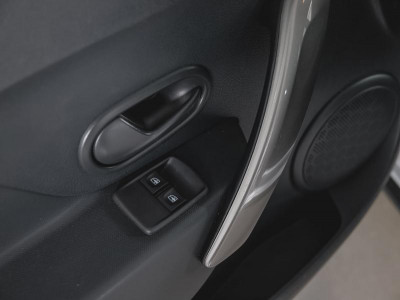 Renault Новый Sandero 1.6 MT (82 л.с.)