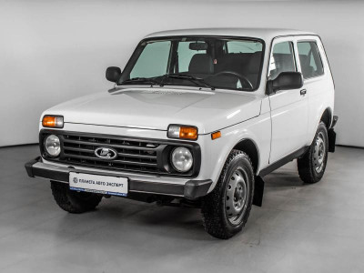 LADA 4x4 3 дв. 1.7 MT 8 кл. (Евро-4) (83 л. с.)