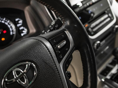 Toyota Land Cruiser 4.5 TD AT (249 л. с.)